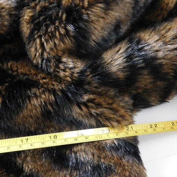 Size M  Faux Fur  Black Brown Chevon Hip Length Coat Size S Tribal Women's - Picture 6 of 8